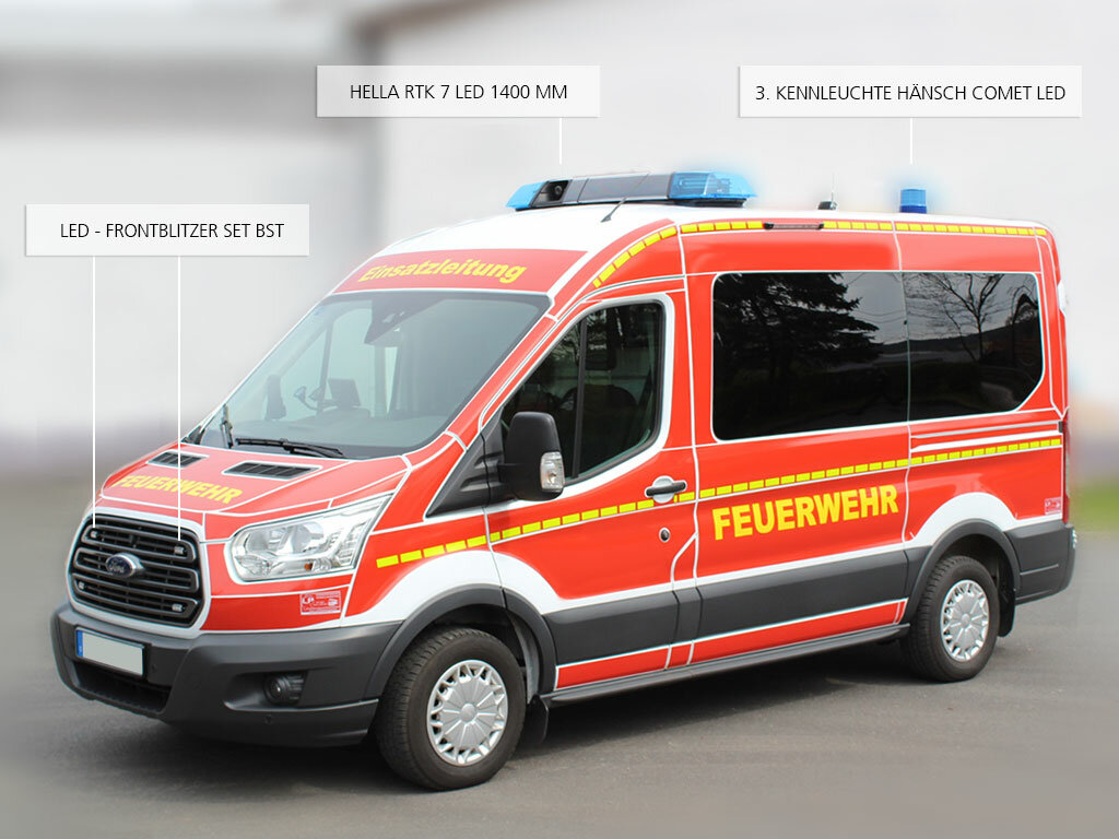 Ford Transit mit Beschriftung